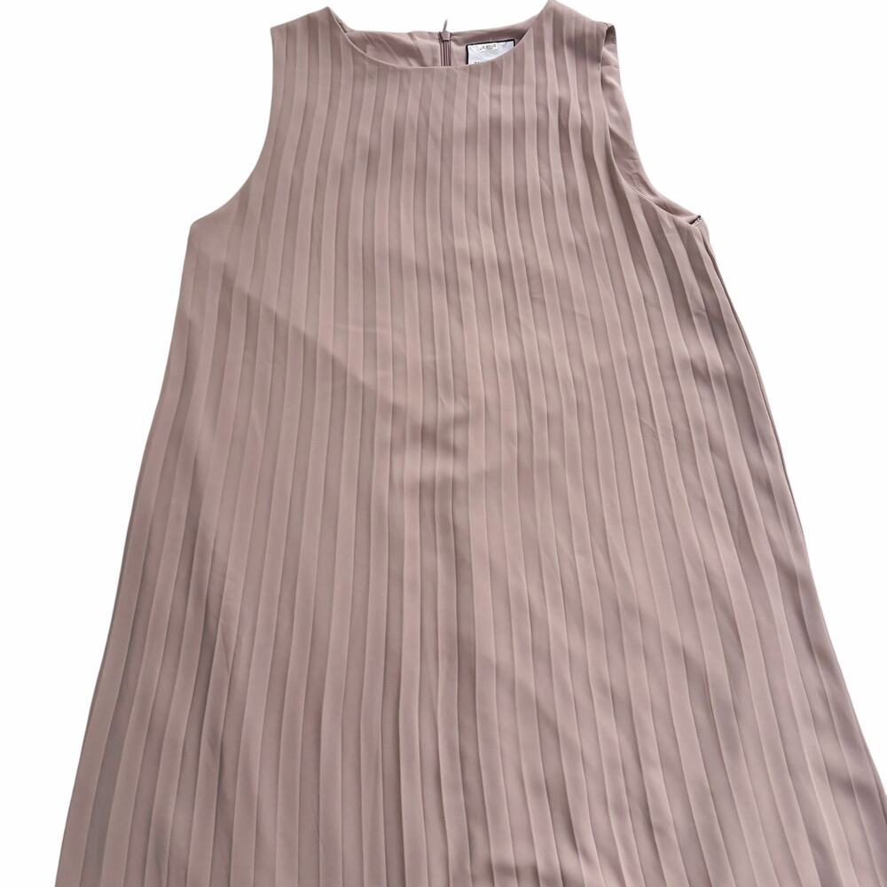 ELLIE MAKIR MIDI PLEATED DRESS MODEST HIGH-LOW HEM WOMEN SIZE LARGE - Picture 9 of 15